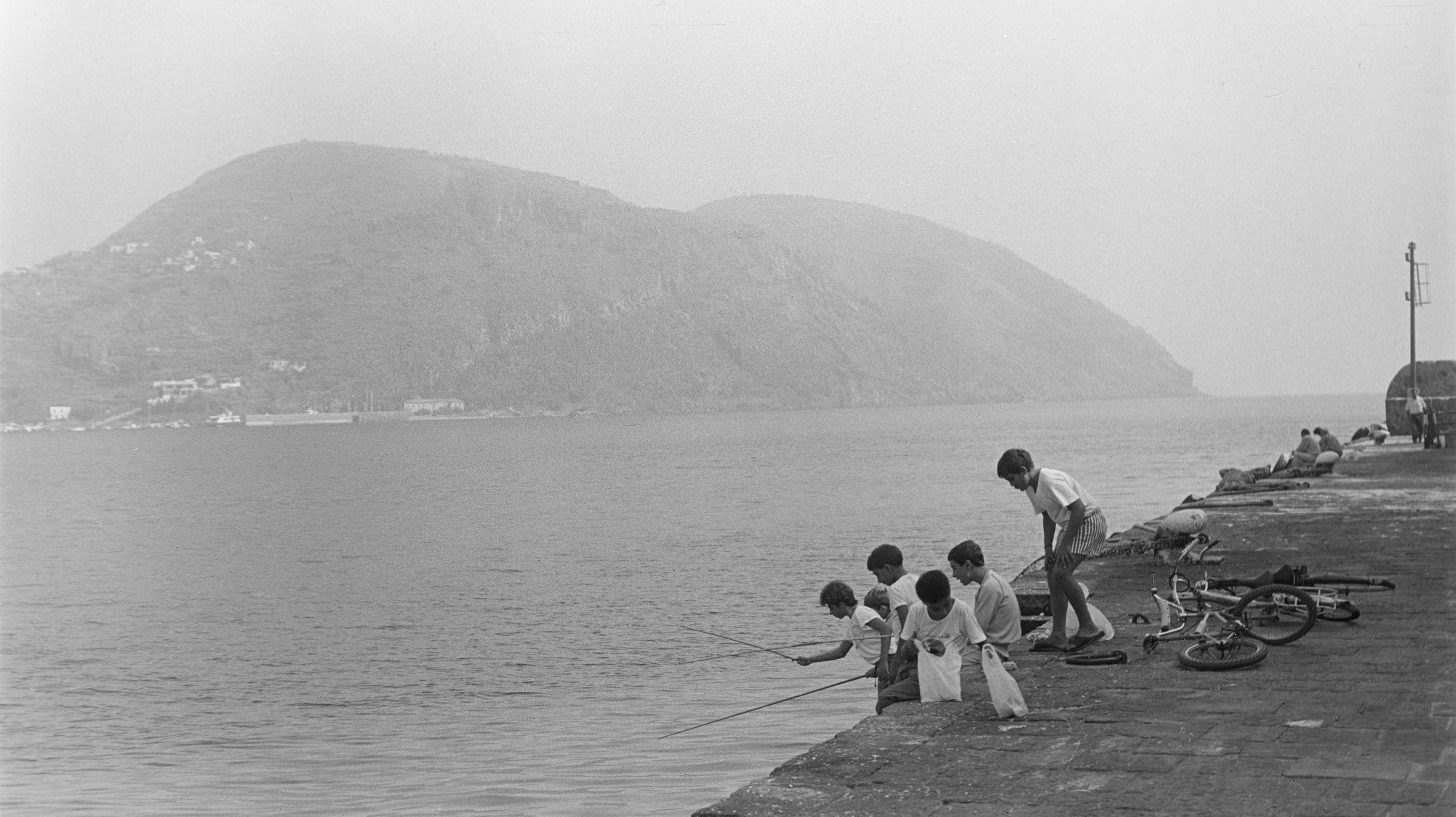 BERNARD PLOSSU: PHOTOGRAPHING HAPPINESS
