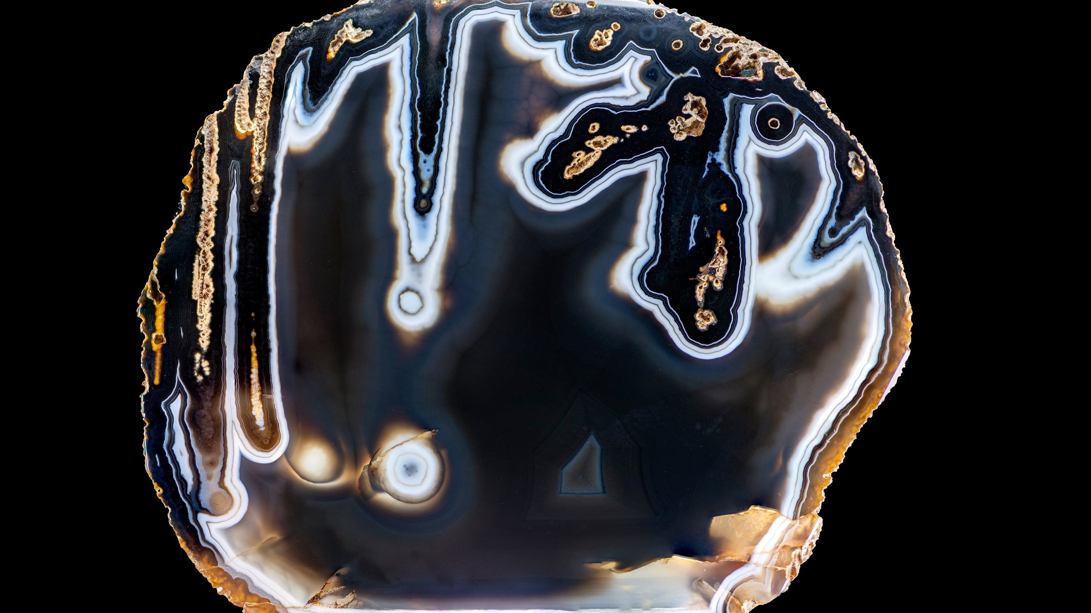 DREAM STONES AND STONES OF DREAMS