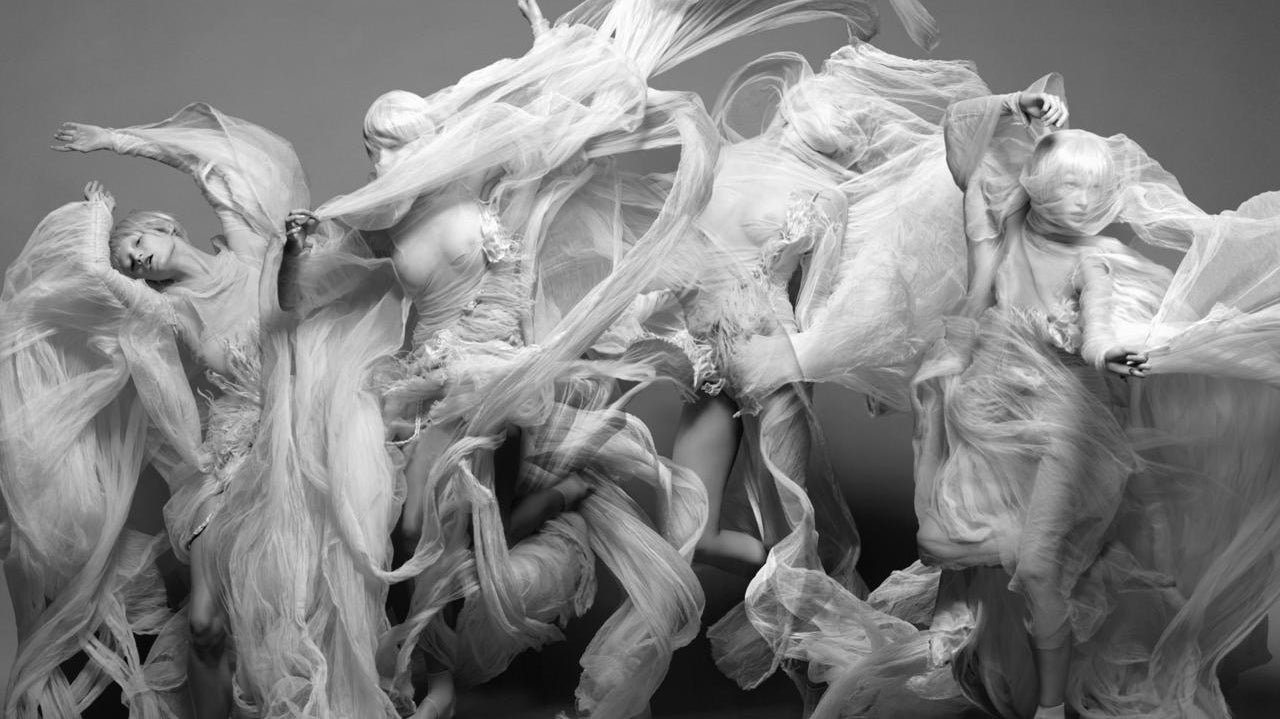 FASHION PHOTOGRAPHY AS AN ART FORM (AT LAST)