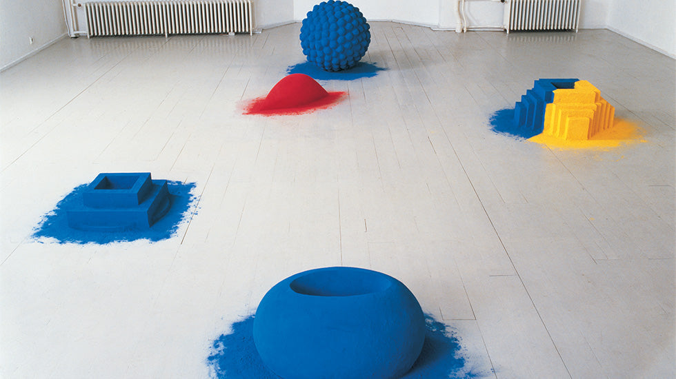 THE SIMPLE MAGIC OF ANISH KAPOOR’S EARLY WORKS